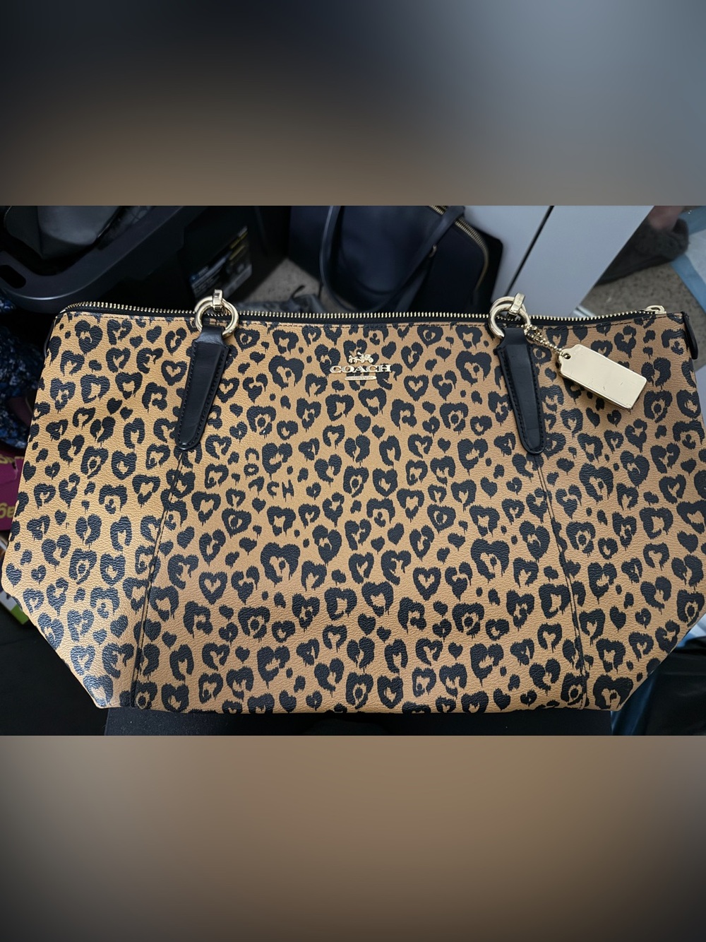 Authentic Coach Ava Tote in Wild Heart Print (Style Number: F23238)